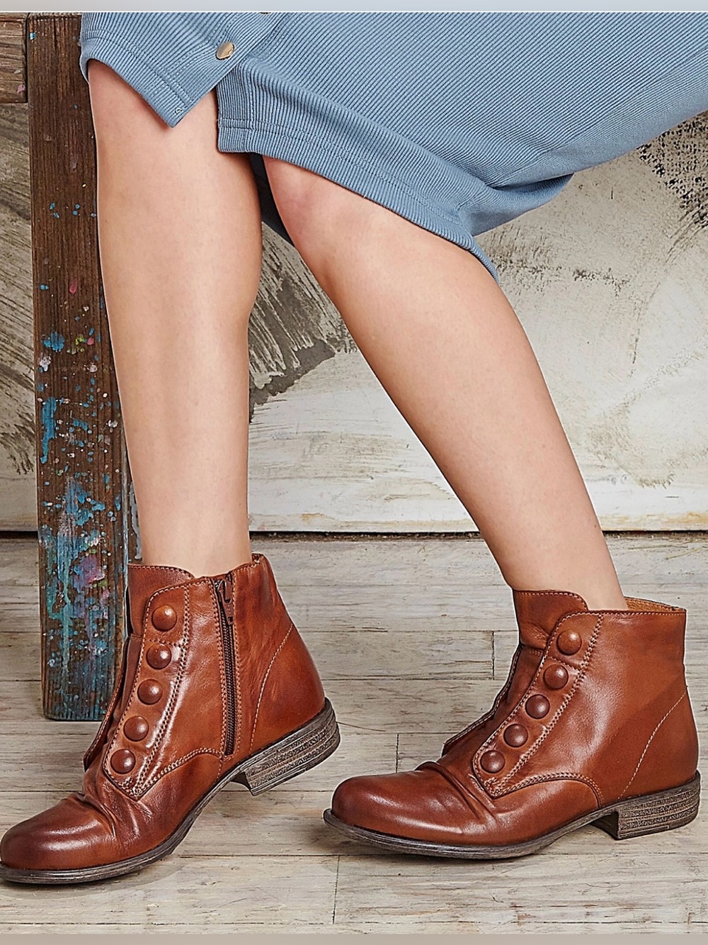 Miz Mooz Cognac Brown Ankle Boot Button Accent Size 11 Euro 42